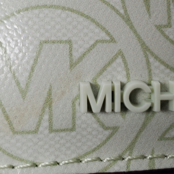 Michael Kors Jodie Logo Large 3-1 Card Holder - Picture 10 of 11